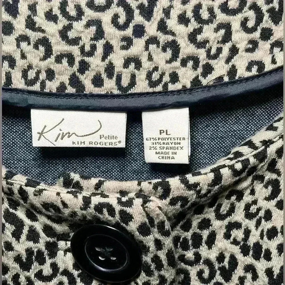 Kim Rogers Leopard Large Button Swing Jacket Size Petite L - Picture 3 of 3